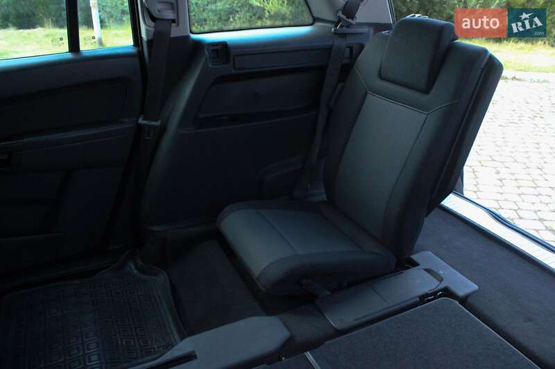 Минивэн Opel Zafira 2008 в Надворной
