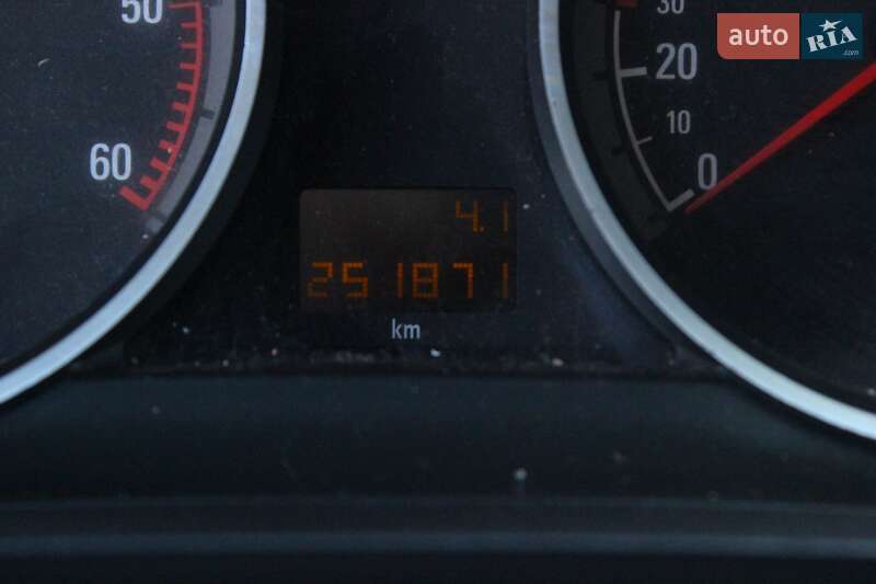 Минивэн Opel Zafira 2008 в Надворной