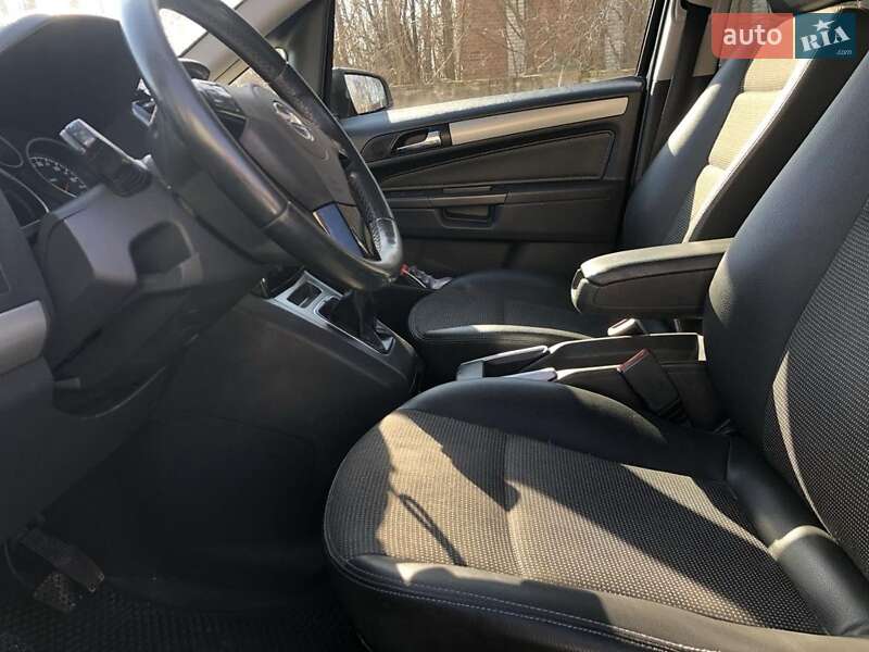 Мінівен Opel Zafira 2008 в Самборі