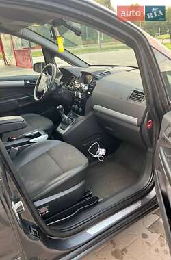 Минивэн Opel Zafira 2009 в 