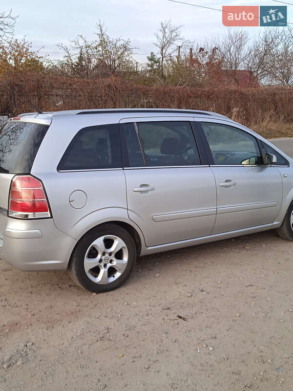 Opel Zafira 2005