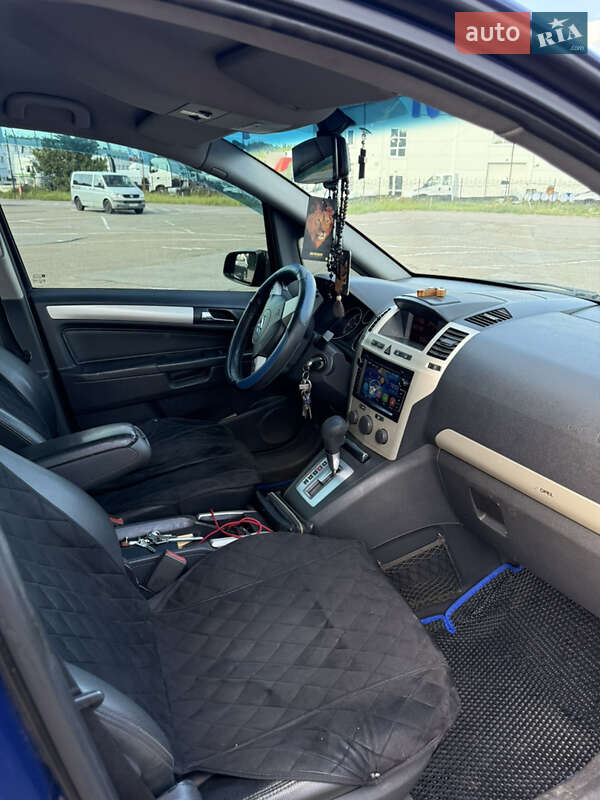 Мінівен Opel Zafira 2009 в Києві