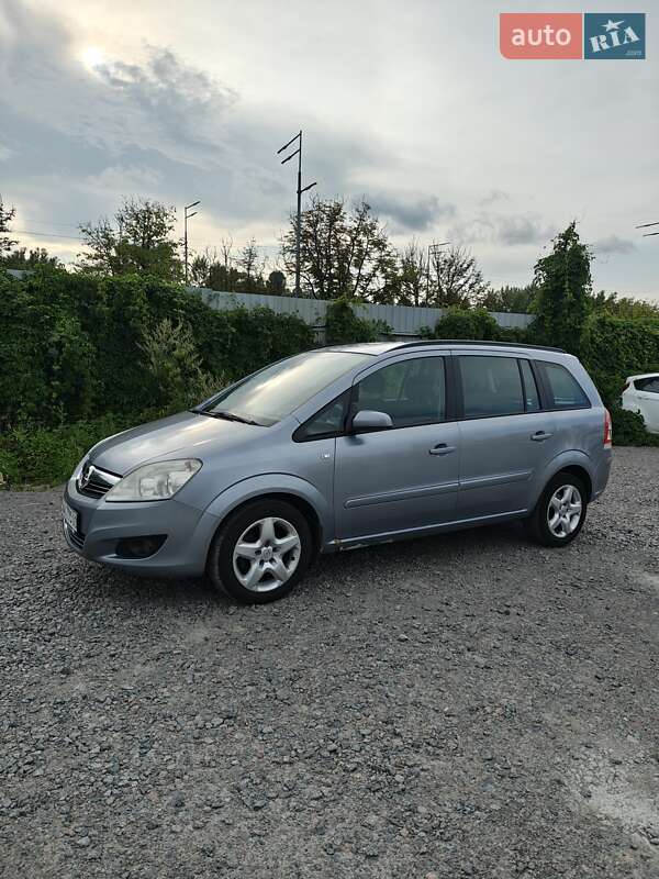 Мінівен Opel Zafira 2008 в Києві