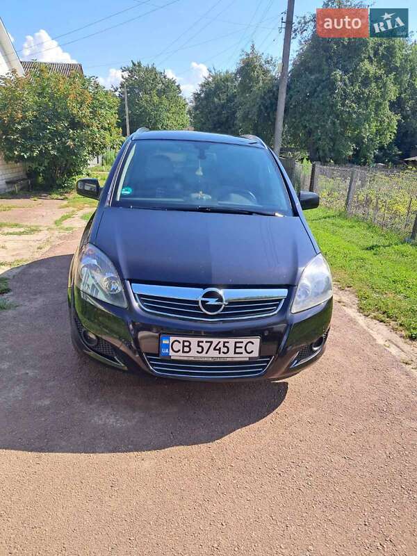 Opel Zafira 2011