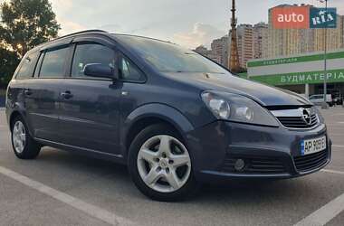 Минивэн Opel Zafira 2007 в 