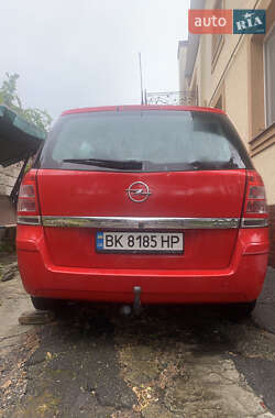 Минивэн Opel Zafira 2009 в 