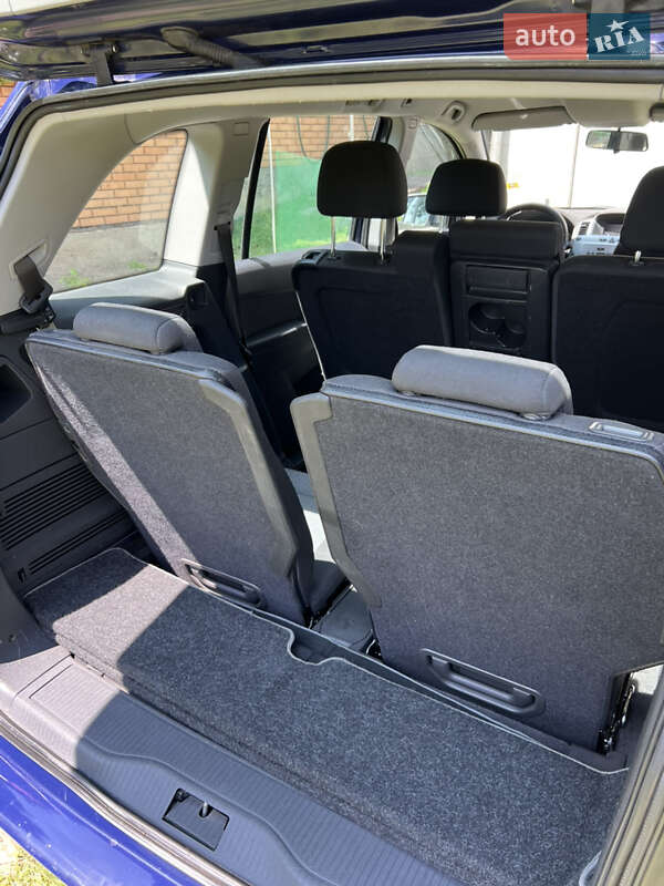 Минивэн Opel Zafira 2012 в Луцке