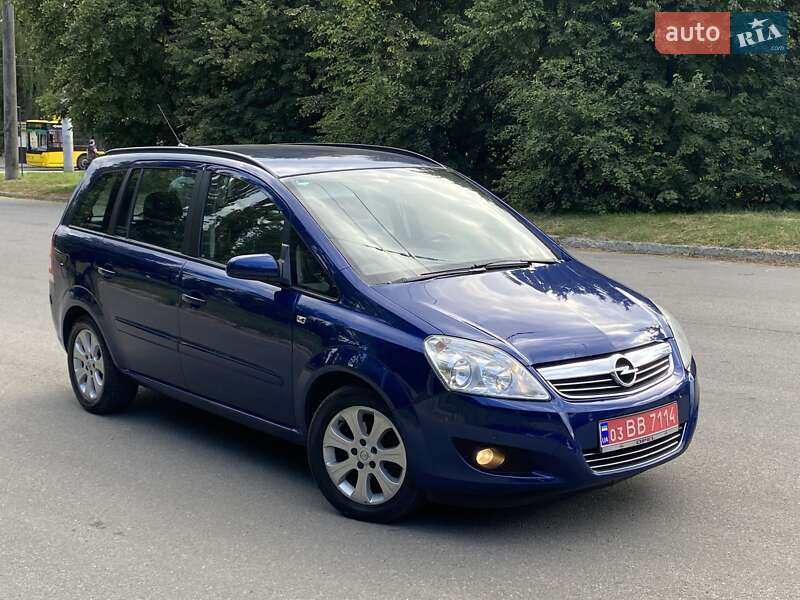 Минивэн Opel Zafira 2008 в Полтаве