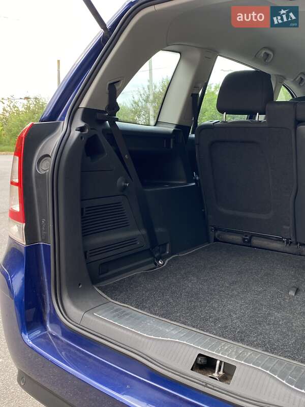 Минивэн Opel Zafira 2008 в Полтаве