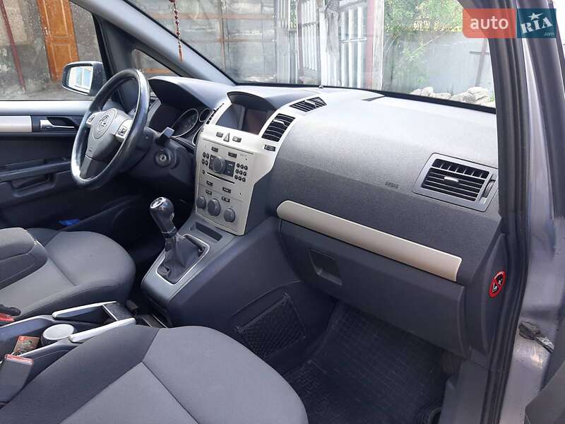 Мінівен Opel Zafira 2008 в Львові