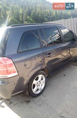 Минивэн Opel Zafira 2007 в 