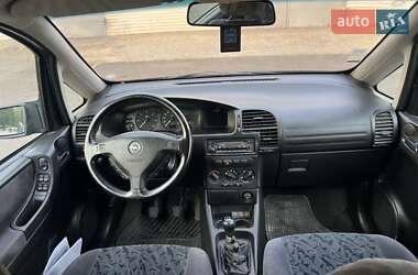 Минивэн Opel Zafira 2000 в 