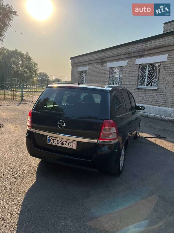 Минивэн Opel Zafira 2008 в Першотравенске