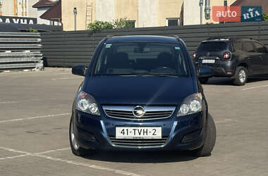 Минивэн Opel Zafira 2012 в 