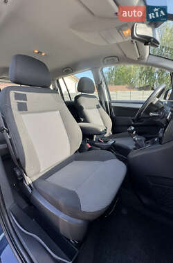 Минивэн Opel Zafira 2012 в 