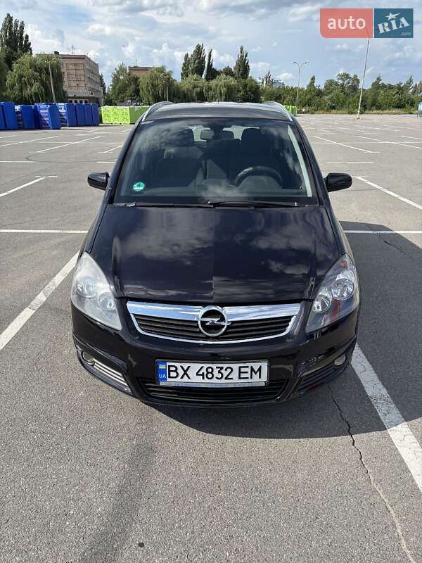 Минивэн Opel Zafira 2007 в Каменец-Подольском