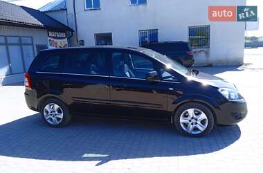 Минивэн Opel Zafira 2011 в Гусятине