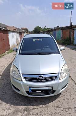 Минивэн Opel Zafira 2009 в Змиеве