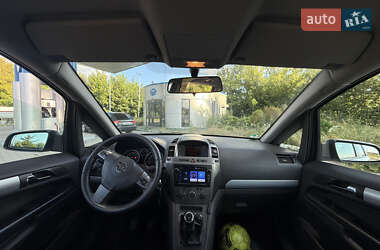 Минивэн Opel Zafira 2006 в 