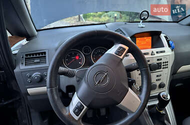 Мінівен Opel Zafira 2008 в Дніпрі