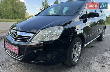 Мінівен Opel Zafira 2008 в Охтирці