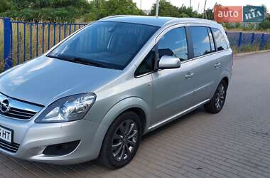 Мінівен Opel Zafira 2011 в Нововолинську