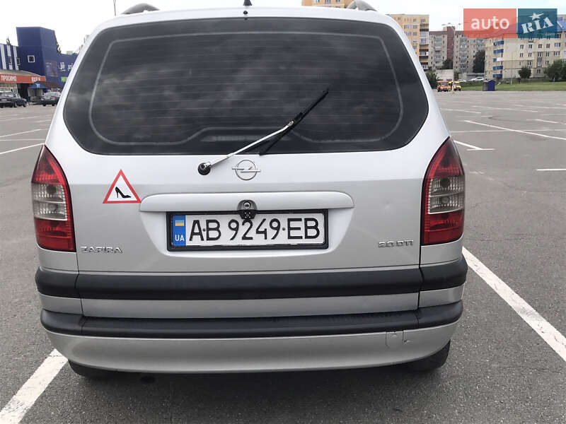 Мінівен Opel Zafira 2004 в Кам'янець-Подільському