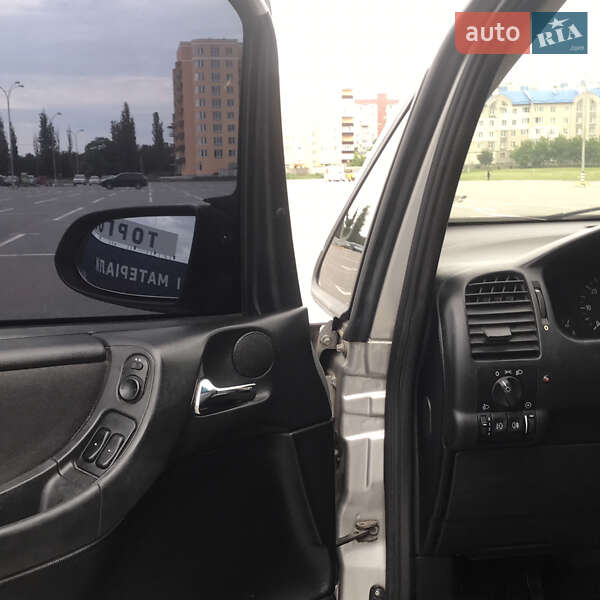 Мінівен Opel Zafira 2004 в Кам'янець-Подільському