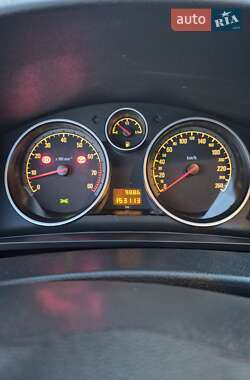 Минивэн Opel Zafira 2011 в 