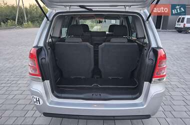 Минивэн Opel Zafira 2011 в 
