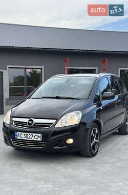Мінівен Opel Zafira 2010 в Надвірній