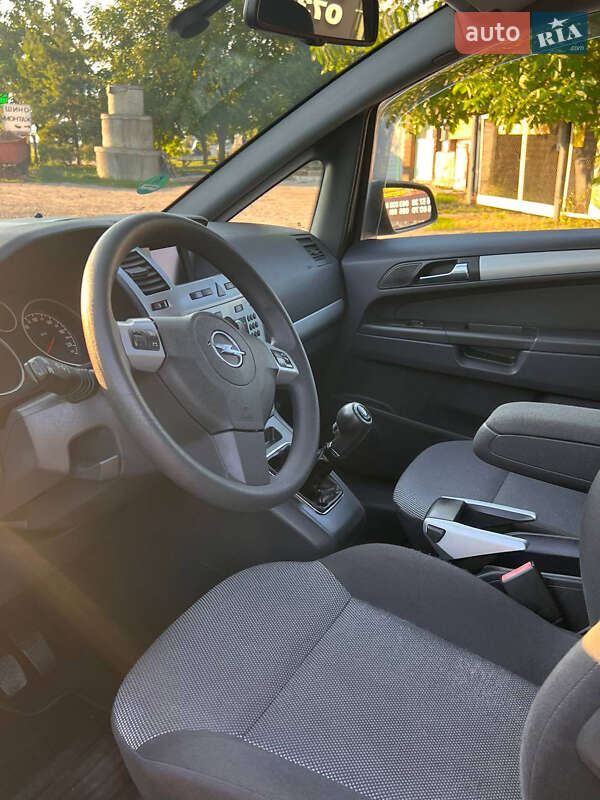 Мінівен Opel Zafira 2009 в Білій Церкві