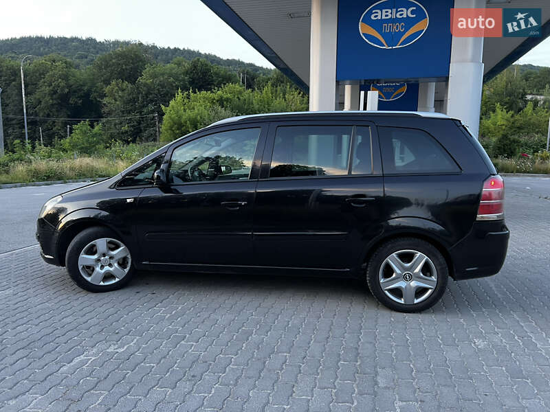 Минивэн Opel Zafira 2006 в Кременце
