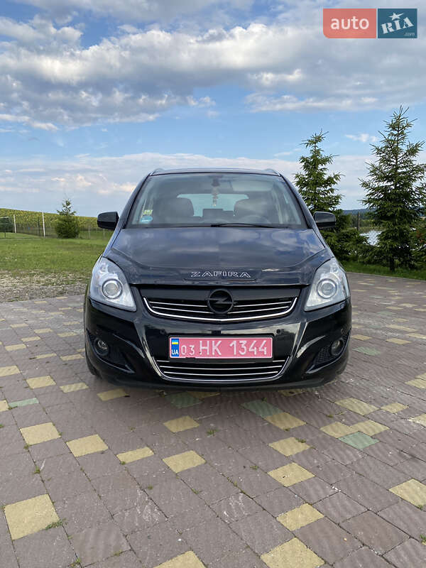 Минивэн Opel Zafira 2012 в Львове