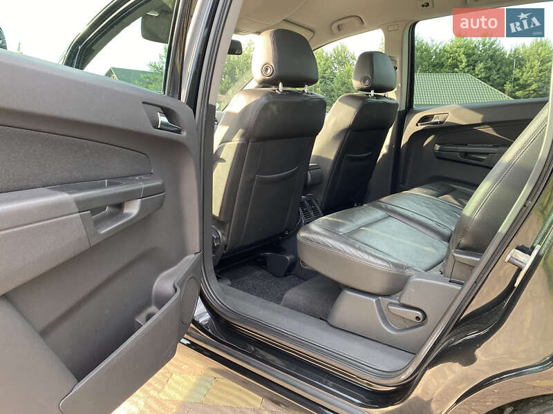 Минивэн Opel Zafira 2012 в Львове