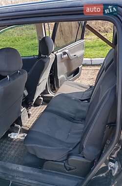 Мінівен Opel Zafira 2003 в Рокитному