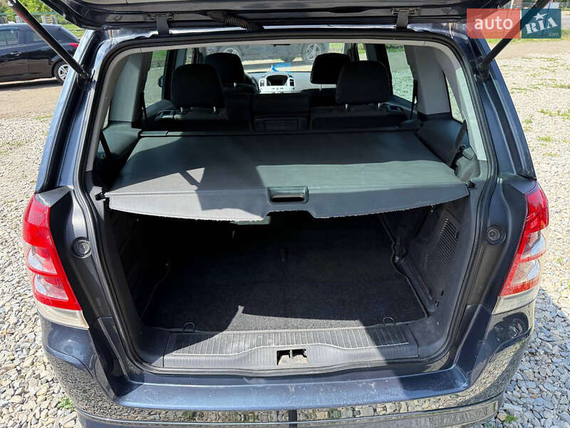 Мінівен Opel Zafira 2008 в Коломиї