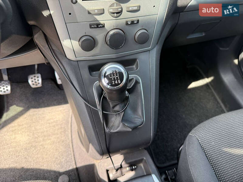 Мінівен Opel Zafira 2008 в Коломиї