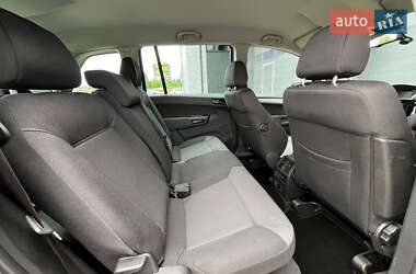 Минивэн Opel Zafira 2011 в 