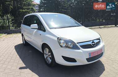 Мінівен Opel Zafira 2011 в Миргороді