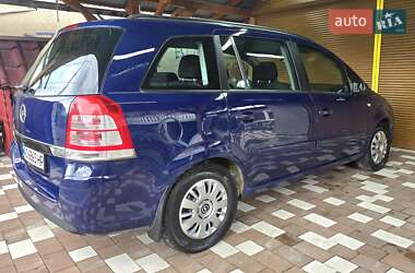 Минивэн Opel Zafira 2007 в Берегово