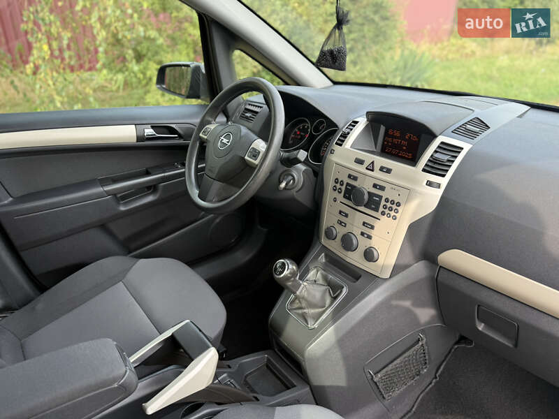 Мінівен Opel Zafira 2008 в Борисполі