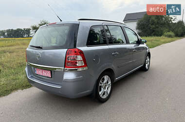 Минивэн Opel Zafira 2008 в 