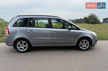 Минивэн Opel Zafira 2008 в 