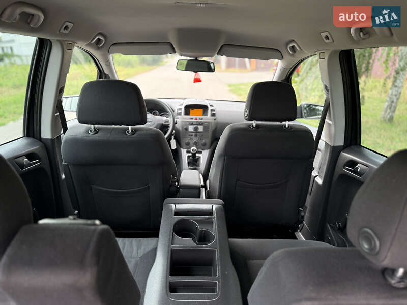 Минивэн Opel Zafira 2008 в Борисполе