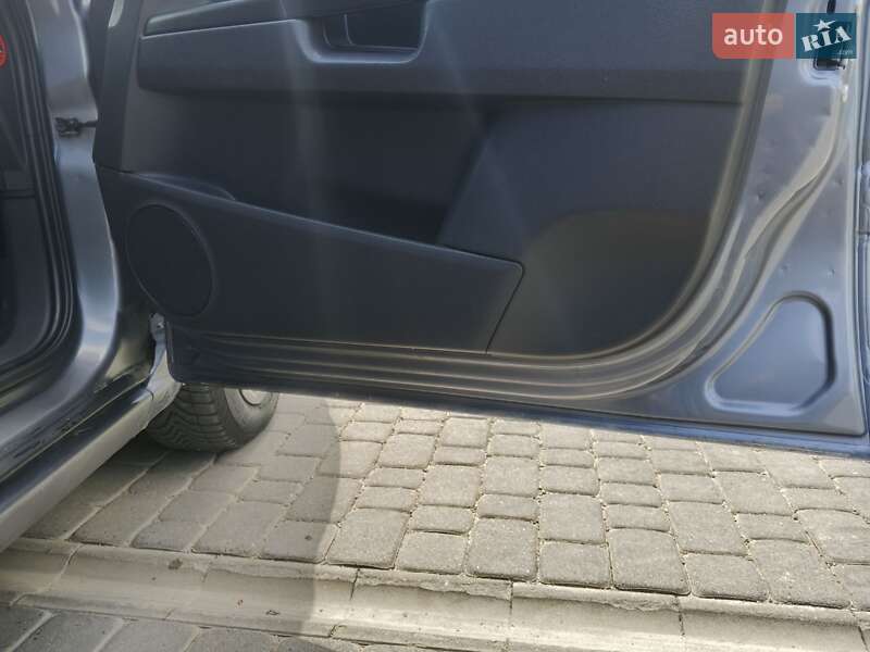 Минивэн Opel Zafira 2006 в Дрогобыче фото 11 Минивэн Opel Zafira 2006 в Дрогобыче