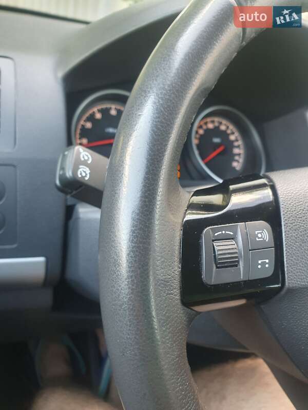 Минивэн Opel Zafira 2010 в Харькове