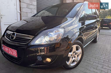 Минивэн Opel Zafira 2008 в Луцке