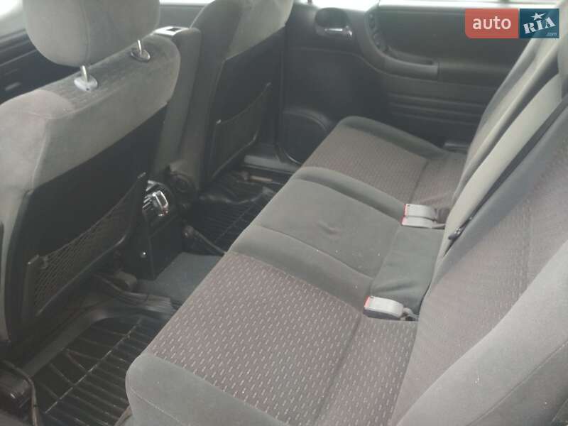 Минивэн Opel Zafira 2004 в Меденичах