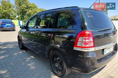 Минивэн Opel Zafira 2008 в Ивано-Франковске